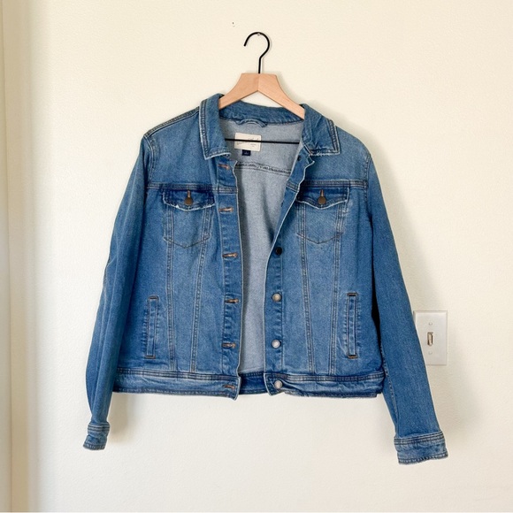Universal Thread Classic Blue Denim Jacket Size L - Picture 1 of 4